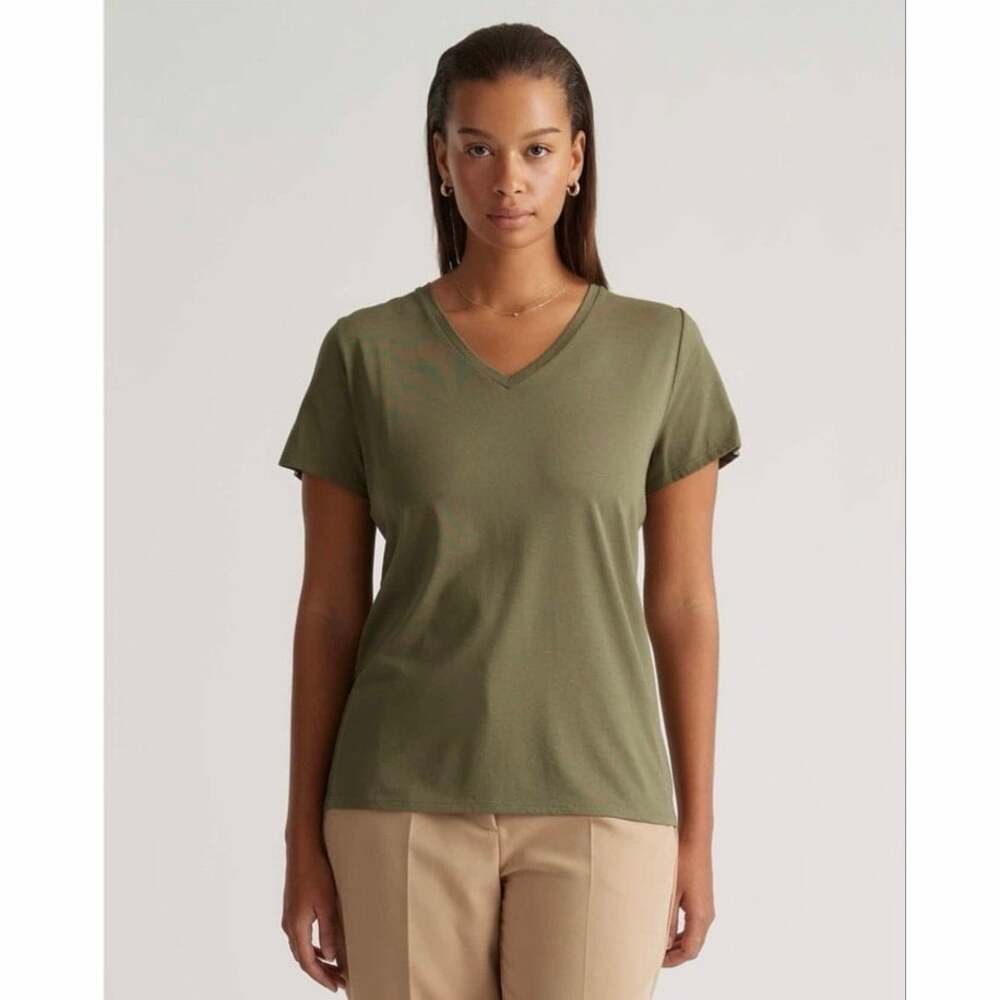 NWOT Quince Cotton Modal V Neck Tee Women’s Medium Dark Olive Green Soft Basic